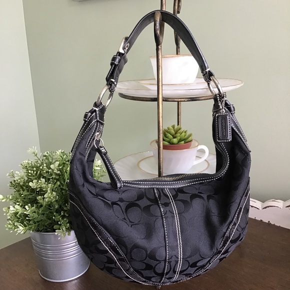 Coach Handbags - Coach Soho Hobo
